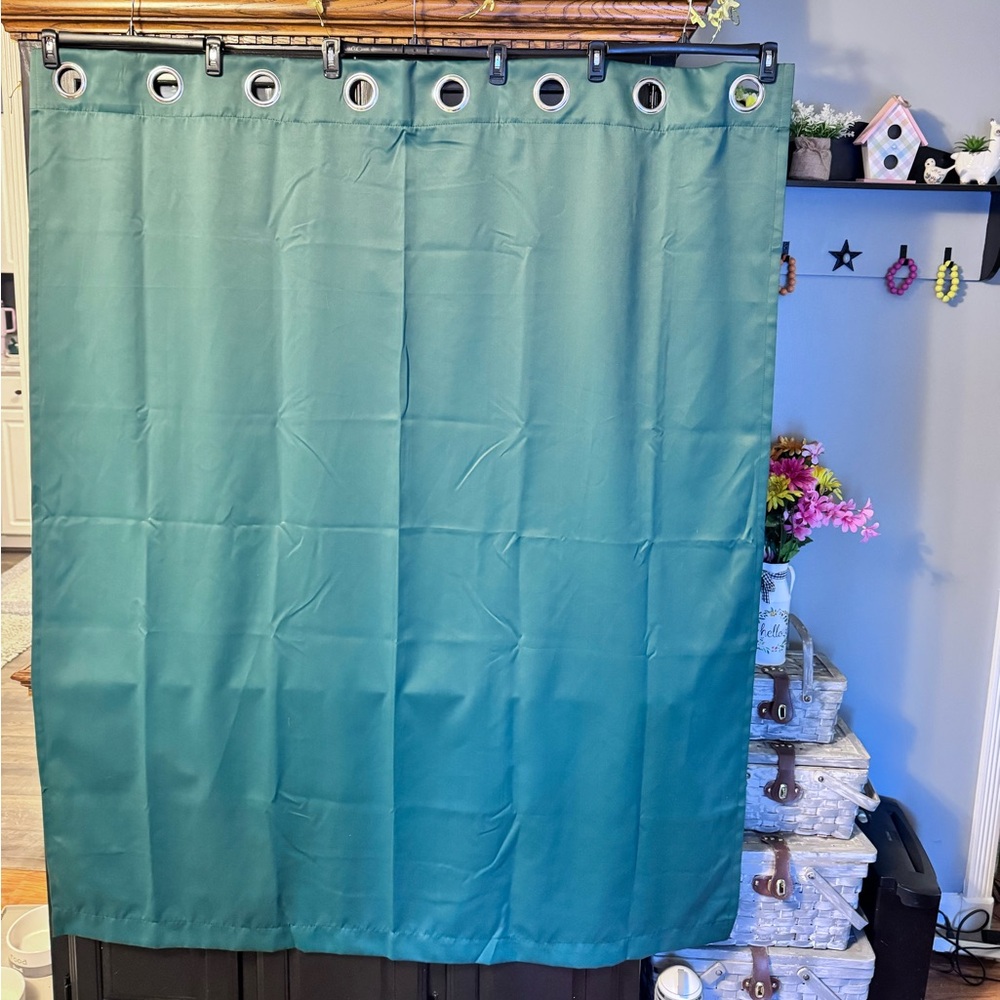 Set of 2 Panels of Green Black Out‎ Curtains